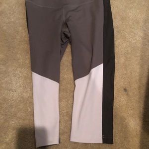 rebook 3/4 cropped pants